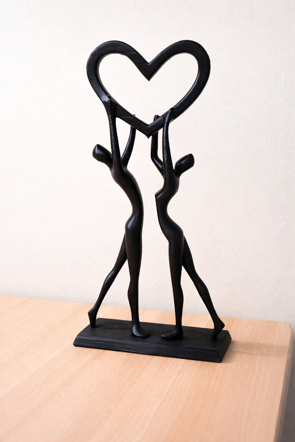 Romantic Couple Heart Decorative Showpiece for Home Decor (7.8 Inch, Black)